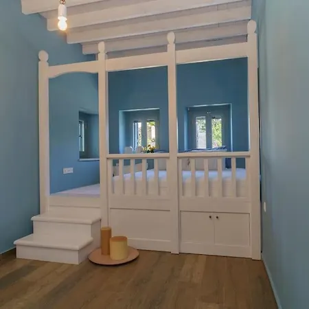Elia House *