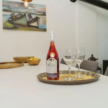 아파트 Elia House